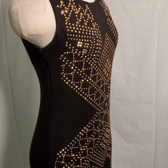 Arden B. Black form fitting embellished With gold studding. Small. Stunn… - Picture 8 of 9